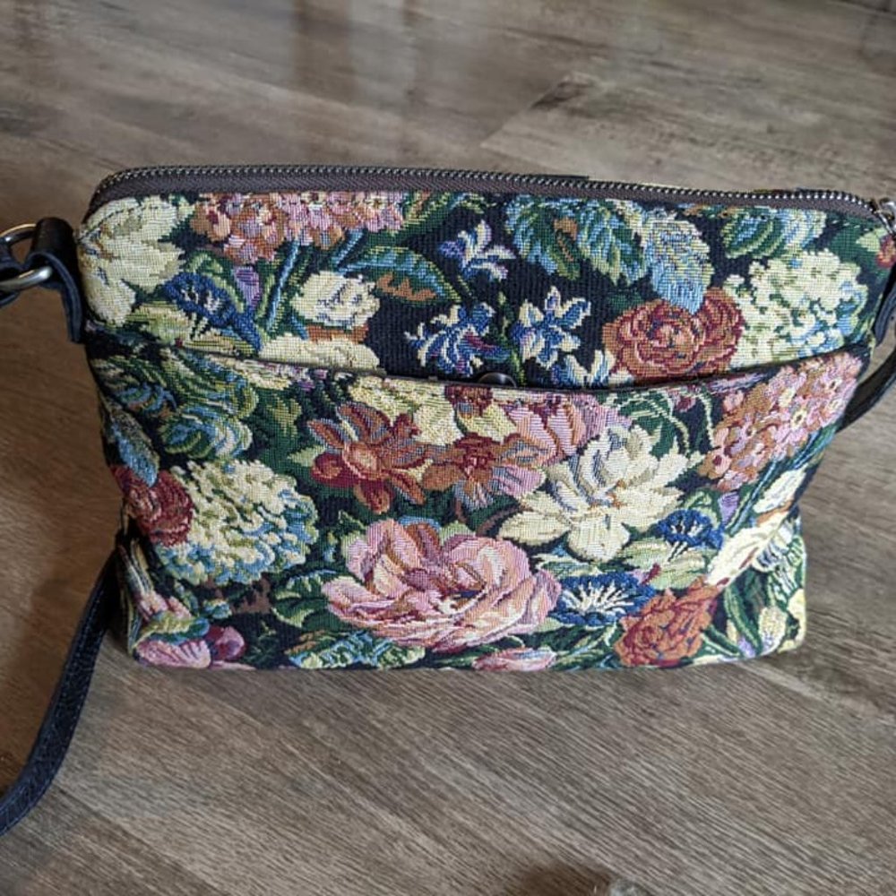 Patricia Nash Avellino Crossbody